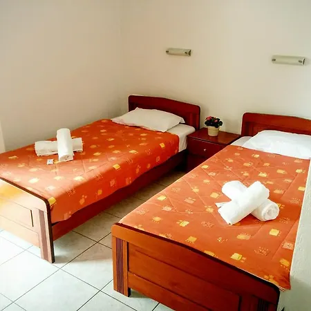 Evagelia Hotell 2*