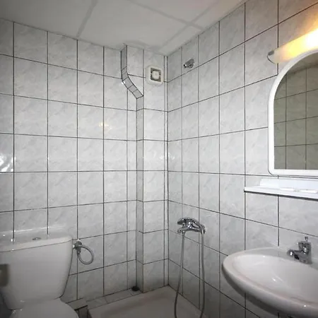 Evagelia Hotel 2*