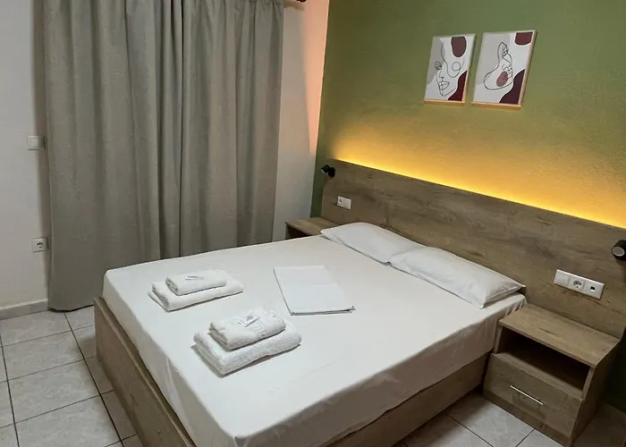 Evagelia Hotel 2*